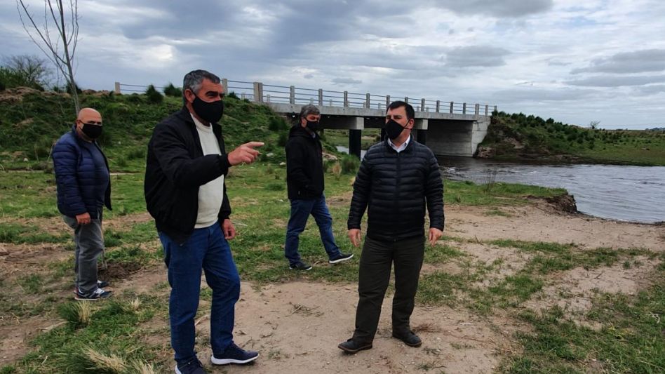 En Cacharí Bertellys recorrió el sector del Puente Mirande donde se hicieron algunos trabajos de mejoras.