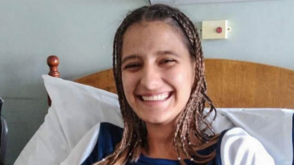 ?Morena está feliz con sus amigos, con sus compañeros, y está todo el día conectada al teléfono. La verdad que se le nota en la cara que le hace muy bien estar en contacto con ellos?, dijo Petrone.