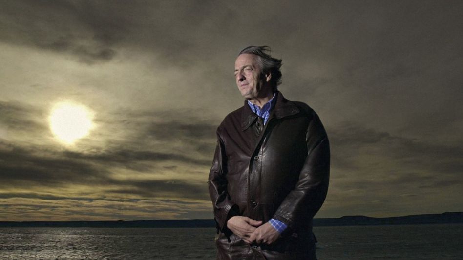 Néstor Kirchner en la costanera de Río Gallegos, el día antes de la elección presidencial. (María Eugenia Cerutti)