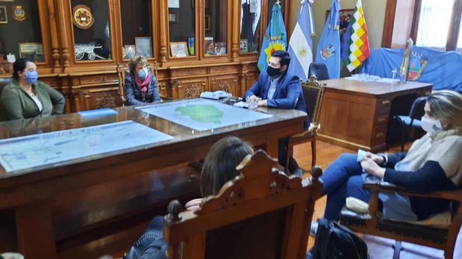 Reunión con institutos de inglés