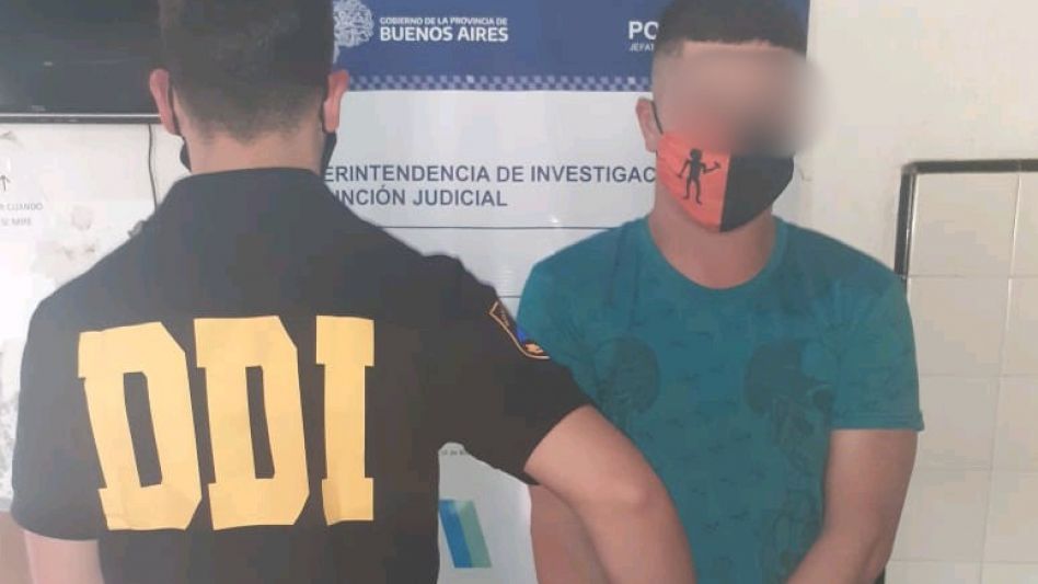 Detuvieron a dos jóvenes por un robo en una peluquería