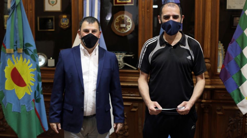 Entrega de medallas a agentes municipales