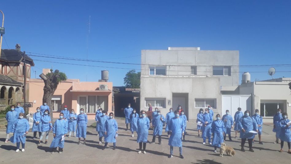 Los agentes sanitarios y los voluntarios visitaron 587 viviendas de la localidad de Chillar.