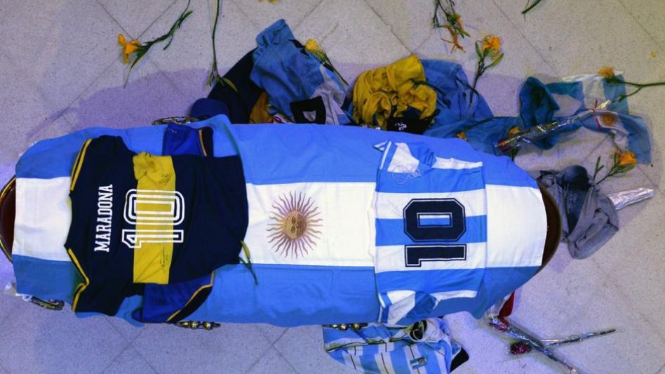 Diego Maradona recibe el último adiós de miles de personas en la Casa Rosada
