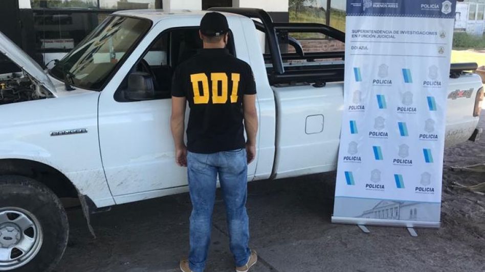 La camioneta relacionada con este ?cuento del tío? fue secuestrada por policías de la DDI Azul durante uno de los allanamientos que se hizo el pasado miércoles. DDI AZUL/PBA
