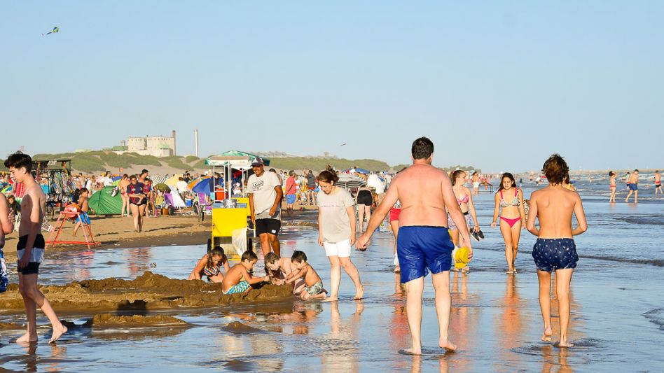 Turistas ya tramitan un promedio de 1.700 permisos por hora para la temporada y el fin de semana largo
