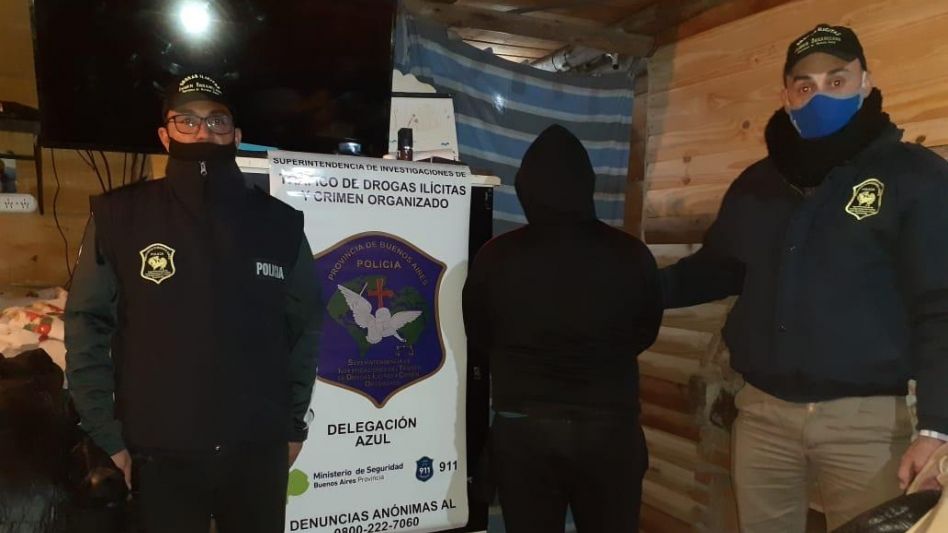 El presunto autor de esta infracción a la Ley 23.737 había sido arrestado el pasado 12 de agosto, durante un allanamiento en su casa. ARCHIVO/DROGAS ILÍCITAS AZUL/PBA