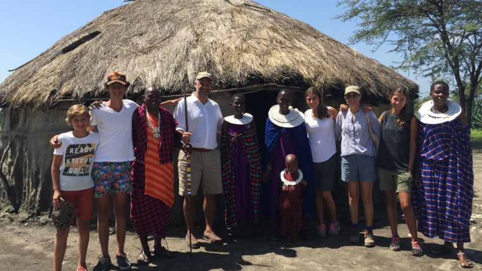 En el Parque Nacional Serengeti en Tanzania. Un lugar exótico en uno de sus viajes familiares.  GENTILEZA LUIS GALLI 