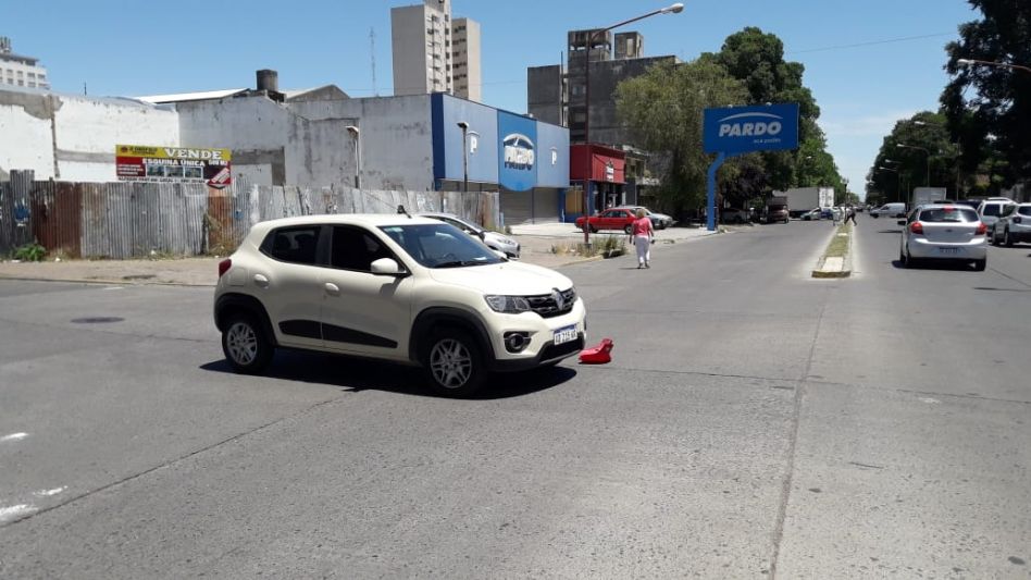 Chocaron un auto y una moto