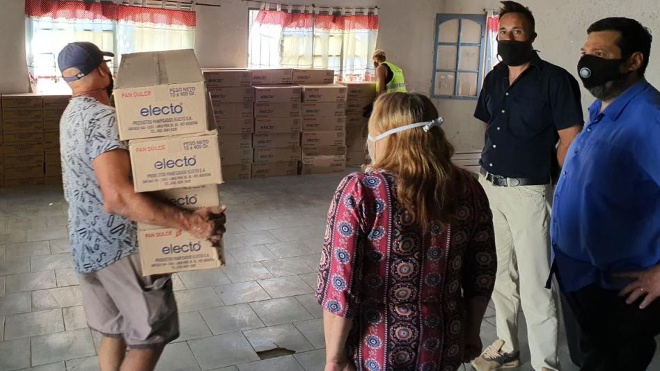 Dora Villarreal indicó que la mercadería será entregada el sábado 26 de diciembre. PRENSA MUNICIPAL