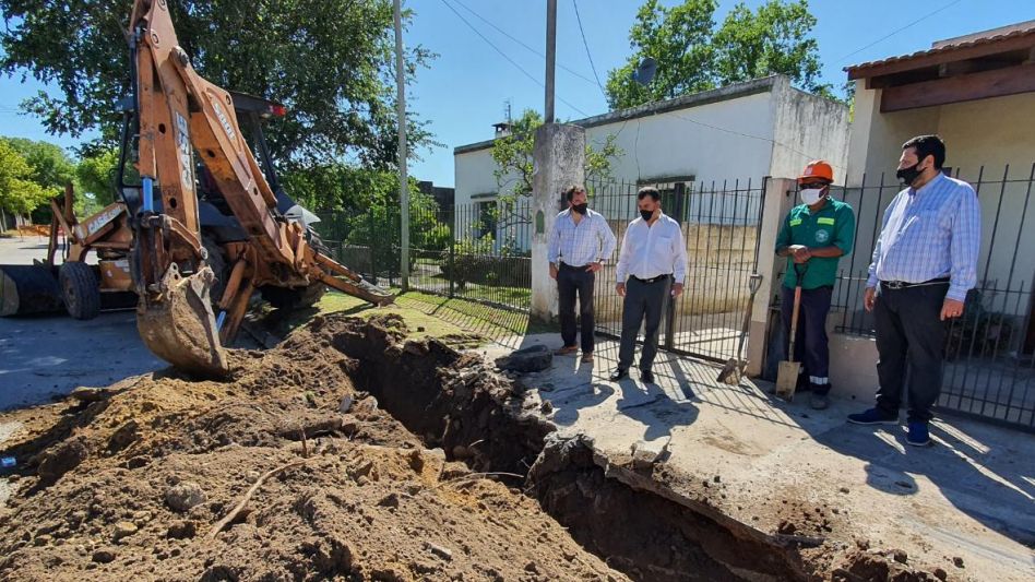 Comenzaron trabajos de desagües cloacales en Villa Piazza Norte