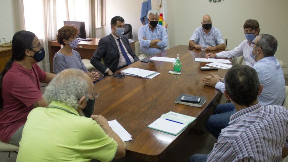 El concejal Joaquín Propato encabezó la reunión con los integrantes del Consejo de Administración de la CEAL.