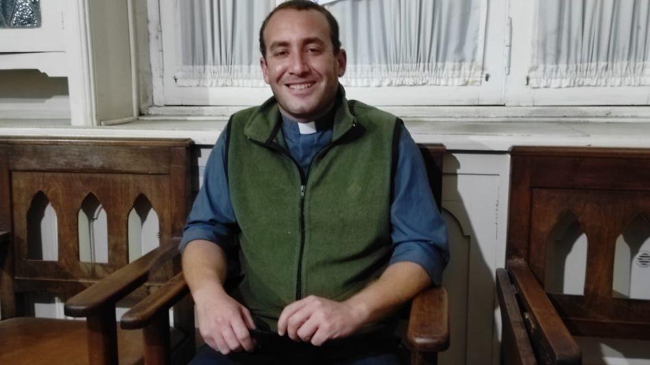 El Padre Marcos Ferreyra recibió en Catedral a este diario para abordar diferentes cuestiones que hacen a la mayor demanda de alimentos en estos tiempos. 