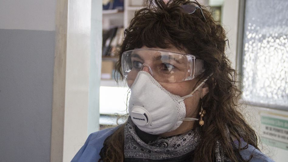 Karina Watralik dio detalles sobre cómo se gestó la iniciativa para asesorar a los vecinos y también habló sobre la situación de Azul en materia de prevención del Dengue. (ARCHIVO/NICOLAS MURCIA)