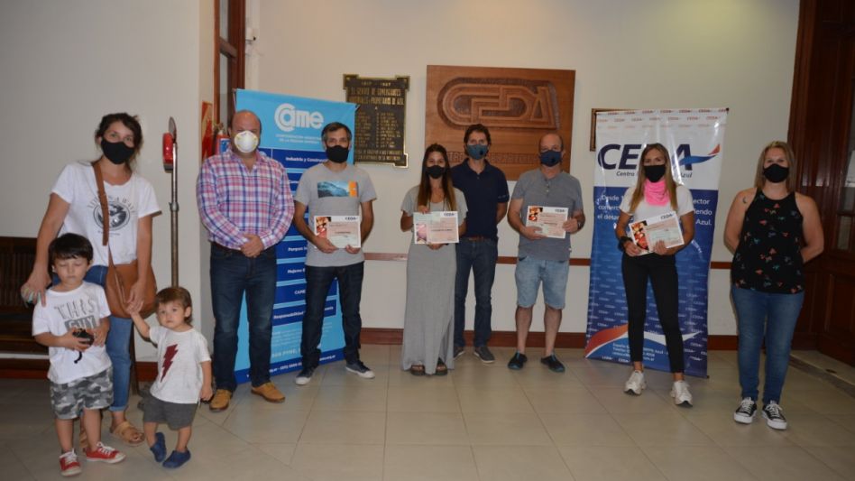 Se entregaron los premios a los ganadores del V Concurso de Vidrieras "Mágica Navidad"