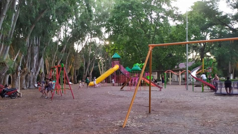 Jorge Sarasola hizo referencia en la nota con este diario a los nuevos juegos infantiles que se colocaron hace un tiempo. ANGIE DÍAZ JACQUOT