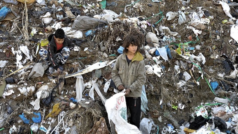 Las ganancias de los diez más ricos "podrían pagar la vacuna de todo el mundo"