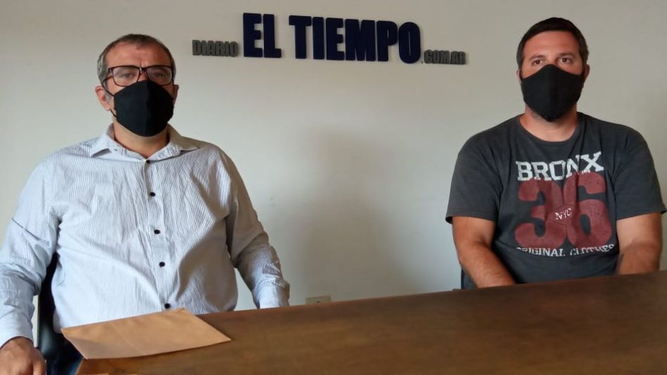 Joaquín Propato y Juan Cacace brindaron detalles acerca del trabajo que vienen realizando en el marco del denominado operativo de vacunación masiva.