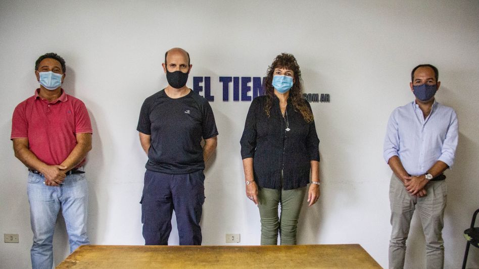 Néstor Cousté, Pablo Aguirre, Karina Watralik y Jesús Marchessi ayer cuando se acercaron a la redacción de EL TIEMPO. FOTOS ANGIE DÍAZ JACQUOT