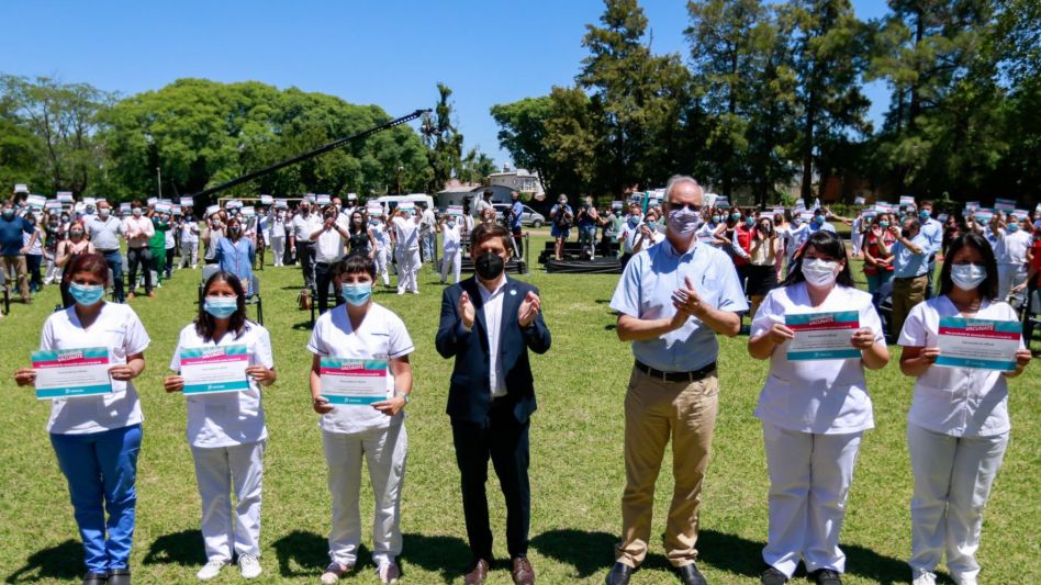 Kicillof cuestionó a "antivacunas" y apoyó que fuerzas políticas participen de la campaña