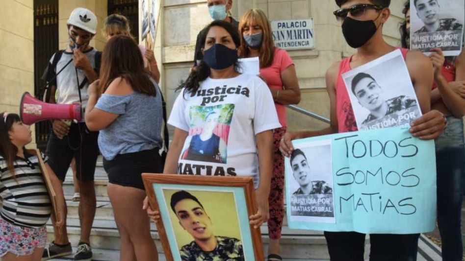 Días después del crimen de Matías Cabral, los familiares y amigos del joven asesinado se movilizaron en Olavarría para pedir justicia por lo ocurrido. ARCHIVO/EN LÍNEA NOTICIAS/OLAVARRÍA