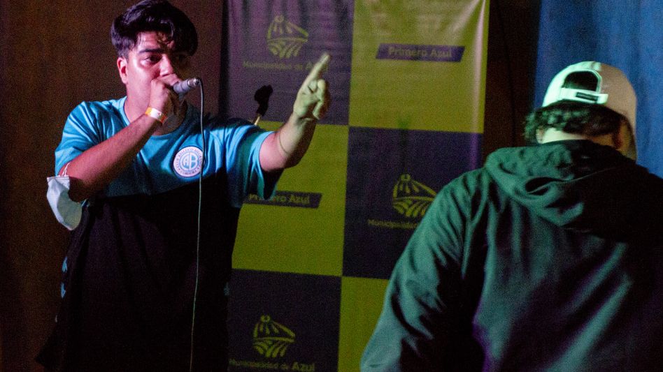 Se desarrolló la primera competencia de free style rap del año en Azul
