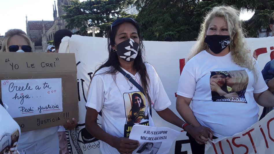 Mónica, madre de Micaela Acosta, estuvo presente y contó que en noviembre se someterá a juicio al conductor del auto en el que viajaba su hija cuando ocurrió el siniestro que terminó con su vida.