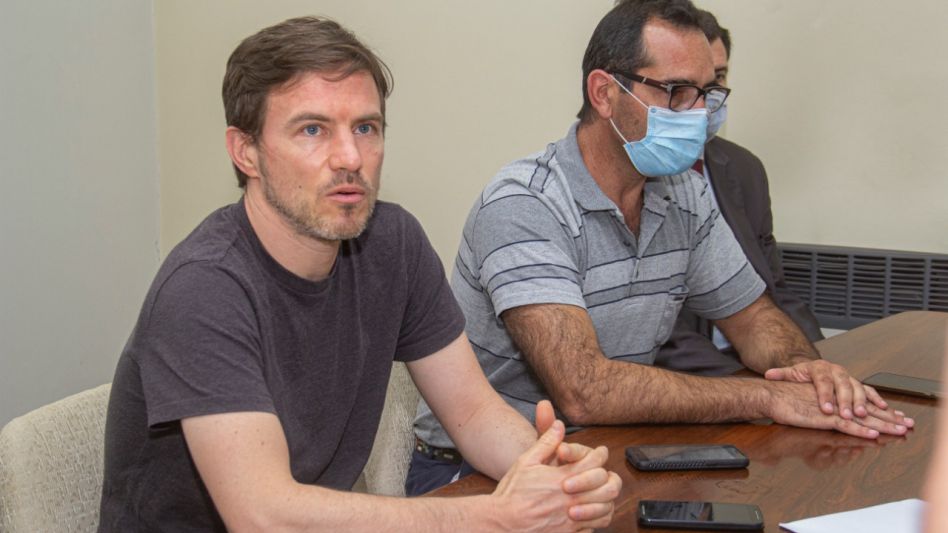 El ministro de Producción, Ciencia e Innovación Tecnológica de la Provincia de Buenos Aires Augusto Costa, visitó ayer la ciudad de Azul. FOTOS NICOLÁS MURCIA  