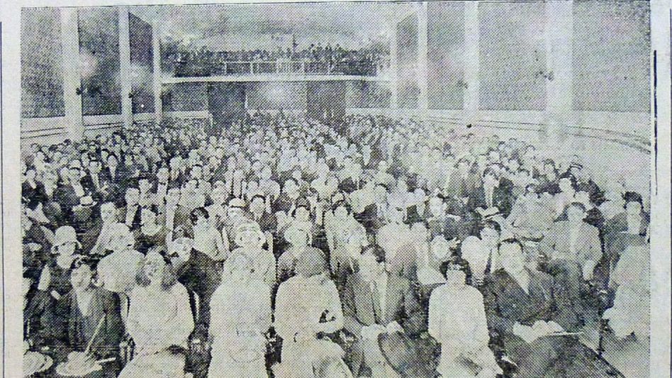 Función de apertura en el Cine Odeón