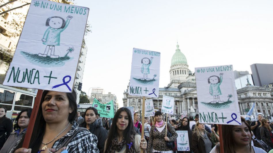 Tres de cada cuatro mujeres se sienten inseguras al caminar por la calle