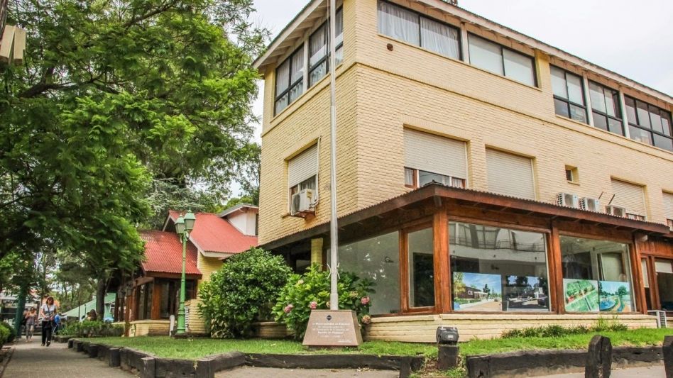 Pinamar: detienen a dos municipales por robar $ 2 millones a través de Tarjetas Alimentar