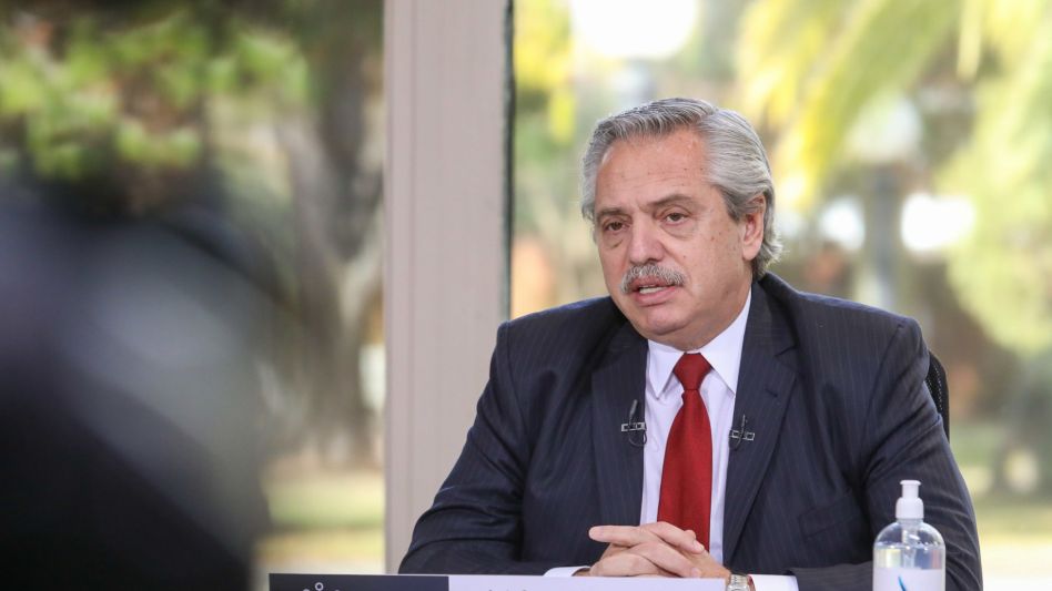 Parte oficial: el cuadro "leve" de Fernández confirma inmunización de la vacuna