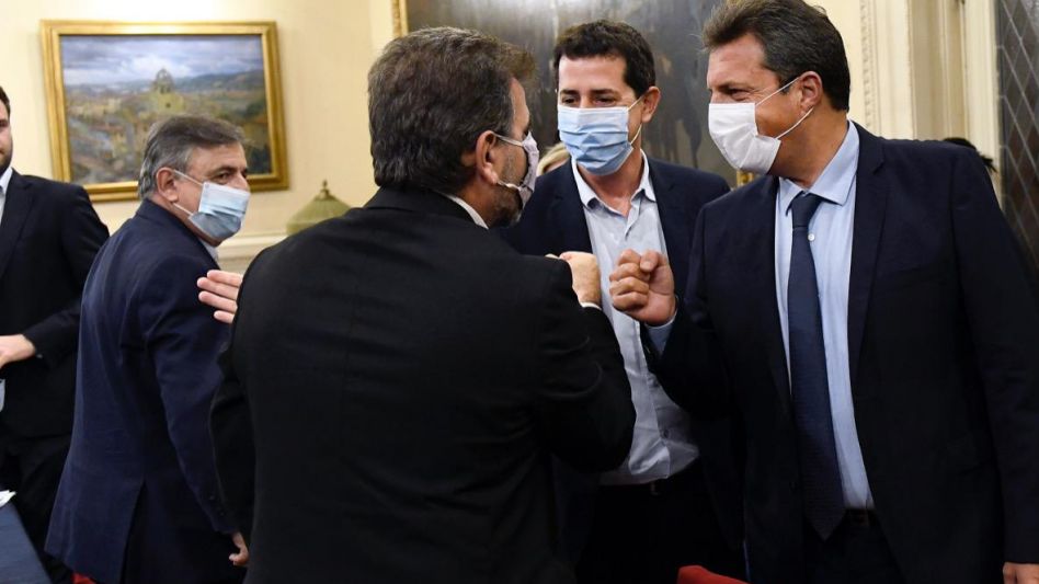 El Gobierno consensuó con oposición debatir la postergación de las elecciones
