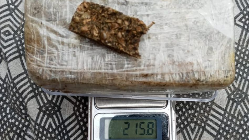  Incautaron marihuana y una escopeta: un aprehendido