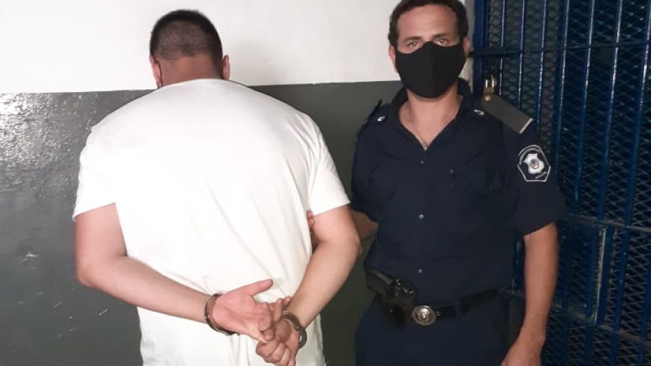 Al imputado lo habían arrestado el pasado miércoles, en las afueras de la casa donde vive su ex pareja. FOTO: EPDS AZUL/PBA