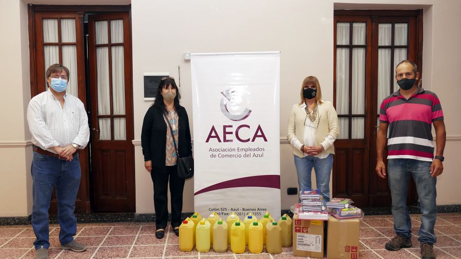 Donación al Centro Catequístico Santa Teresita