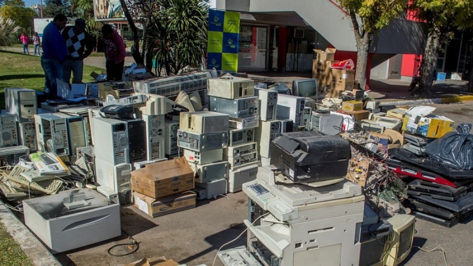 Jornada de Recepción de Residuos Electrónicos y Eléctricos en Cacharí