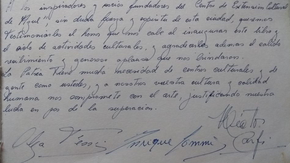 La carta de agradecimiento de los artistas que quedó inmortalizado en el libro de oro.  GENTILEZA CARLOS FORTUNATO