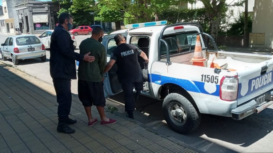 El joven acusado de estos dos intentos de homicidio había sido arrestado el 15 de noviembre del año pasado, instantes después a que ambos menores resultaran heridos a puñaladas. ARCHIVO/EL TIEMPO