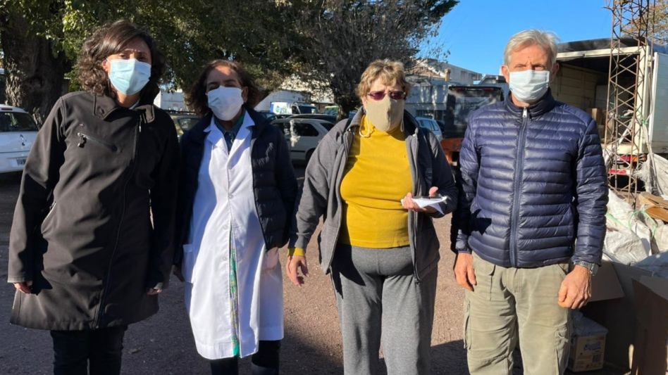 La secadora a gas comprada con fondos de la Cooperadora del Hospital Pintos entregada ayer, costó más de 813 mil pesos y se utilizará en el sector de lavandería de ese centro de salud.