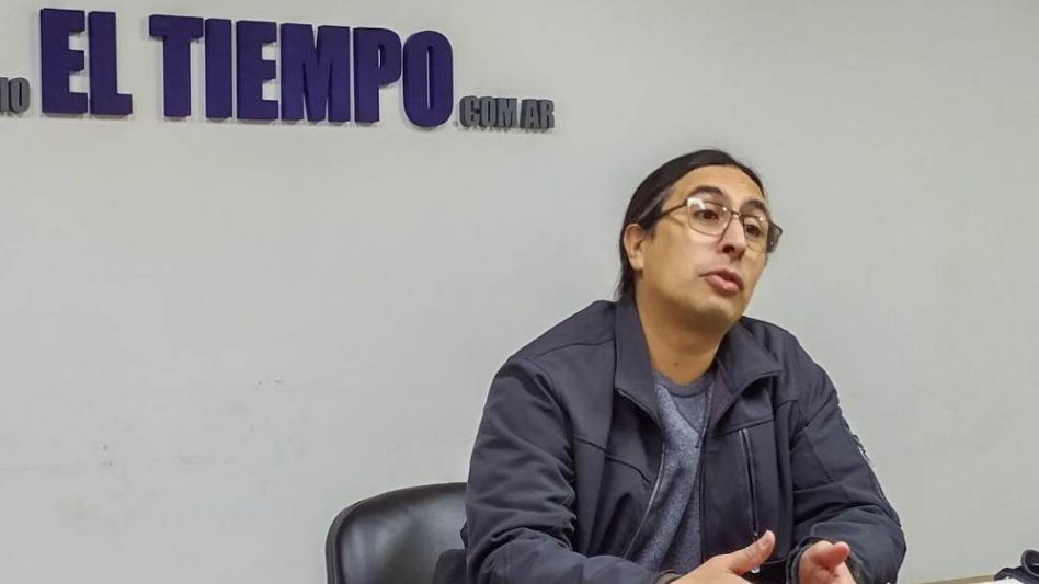 El consejero escolar Juan Ramírez habló con EL TIEMPO sobre el aumento de módulos para el SAE y la compra de mobiliario para establecimientos educativos de Azul. ANGIE DÍAZ JACQUOT/ARCHIVO/EL TIEMPO