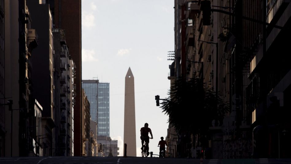 La Ciudad de Buenos aires, con poco movimiento. (Agencia Xinhua)
