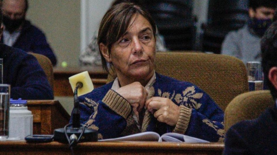 La concejal de Peronismo para el Desarrollo Local, María Inés Laurini, en un tramo de lo que fue la sexta sesión ordinaria del año, que tuvo lugar el martes pasado.    ANGIE DÍAZ JACQUOT