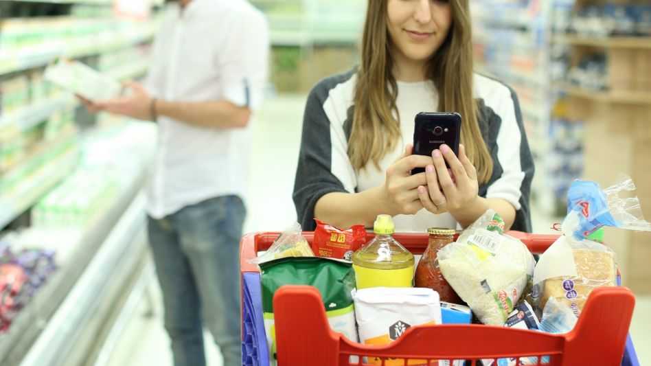 Las ventas en supermercados cayeron casi un 9% en comparación con marzo de 2020