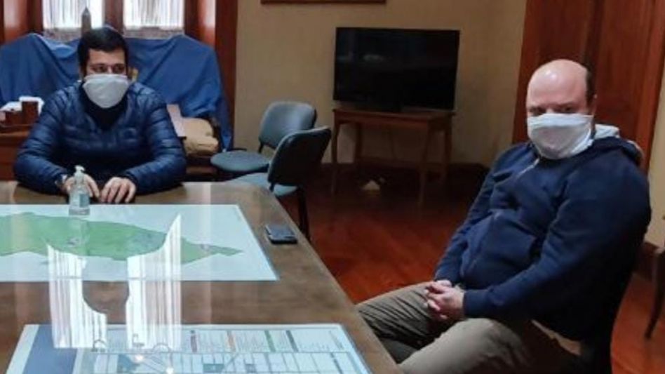 La comuna acordó con bares y restaurantes el uso del espacio público sin costo 