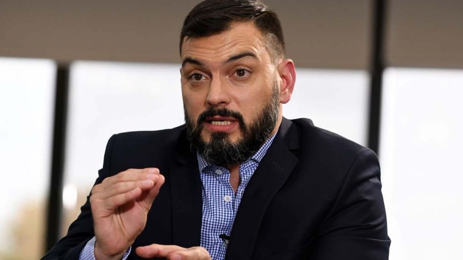 Álvarez Agis: "La economía está toda rota y la gente se está cagando de hambre"