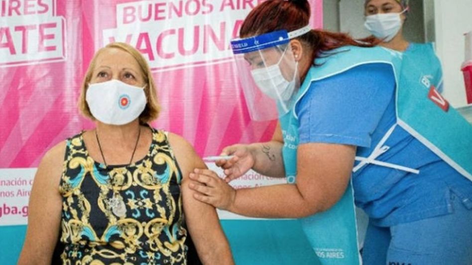 Aseguran que en julio empezará la vacunación a grupos que no son de riesgo