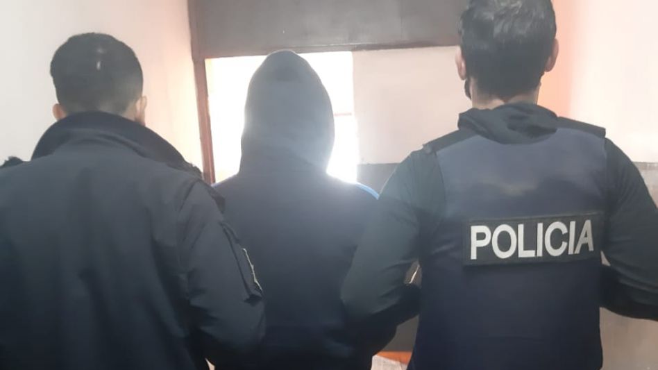 El hombre que fue detenido ayer tiene que cumplir una pena de cuatro años de prisión. FOTO: EPDS AZUL/PBA