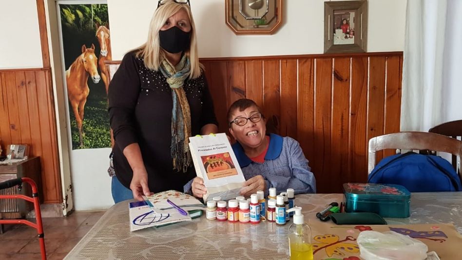 "Pinceladas al corazón" lanzó una campaña solidaria