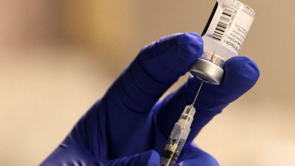 Casi el 30% de la población recibió la primera dosis de la vacuna contra el coronavirus